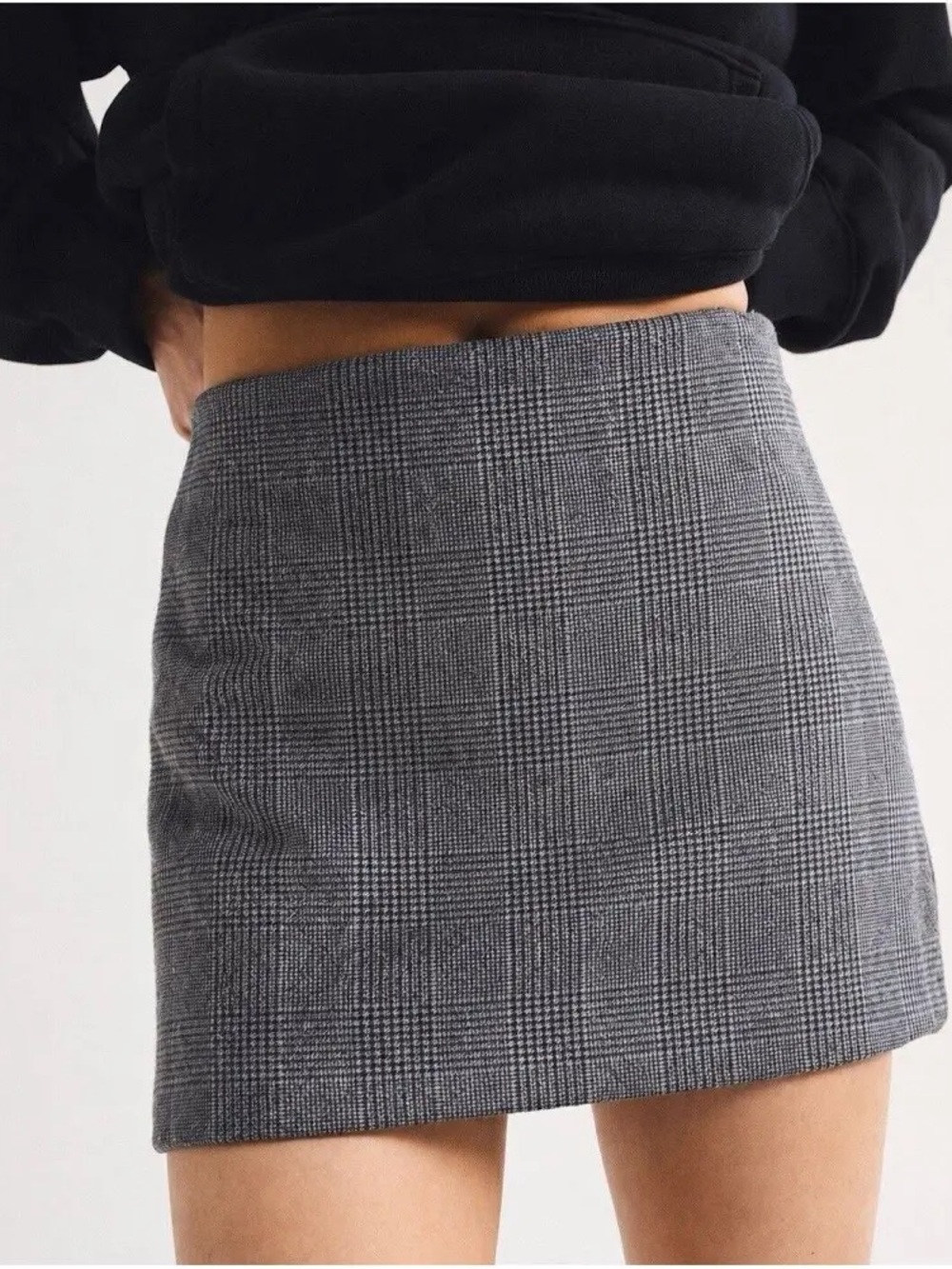 Like New- Abercrombie & Fitch Charcoal Plaid Mini Skirt